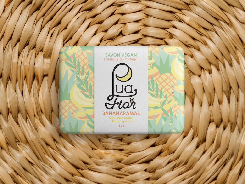 Packaging_soap_banana_mockup_up